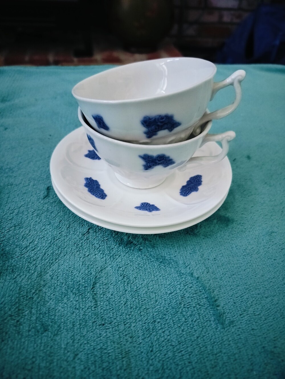 Vintage Gustavsberg Sweden Blå Blom Bone China Teacup & Saucer Sets - Pair of 2